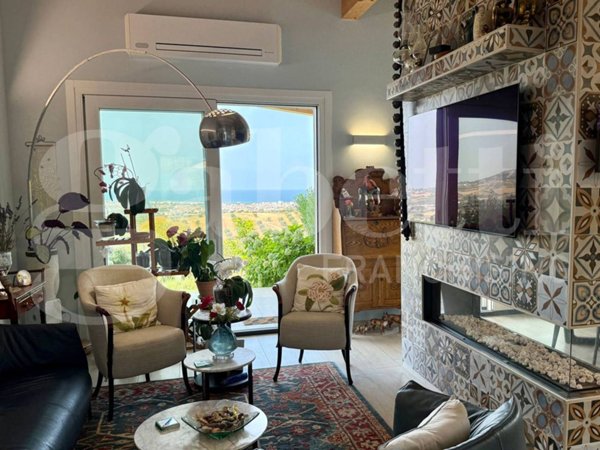 casa indipendente in vendita a Tortoreto