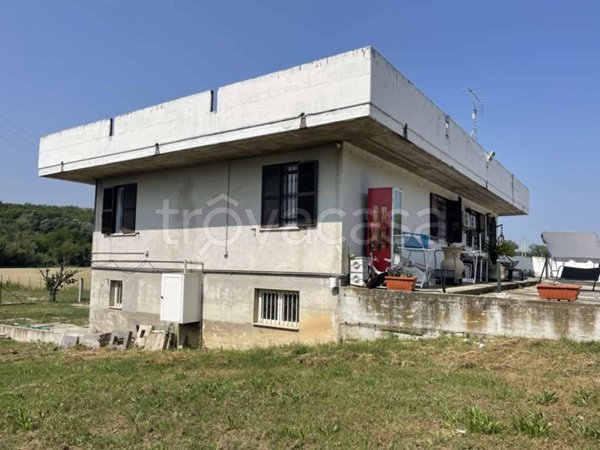 appartamento in vendita a Tortoreto in zona Salino