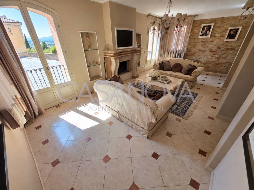 casa indipendente in vendita a Tortoreto