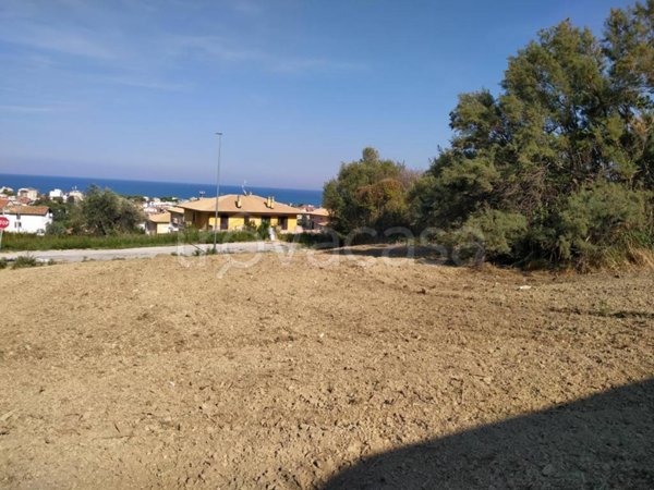 terreno in vendita a Tortoreto