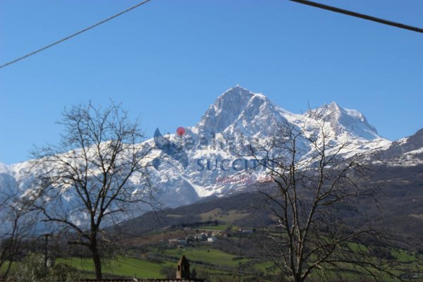 casa indipendente in vendita a Tossicia