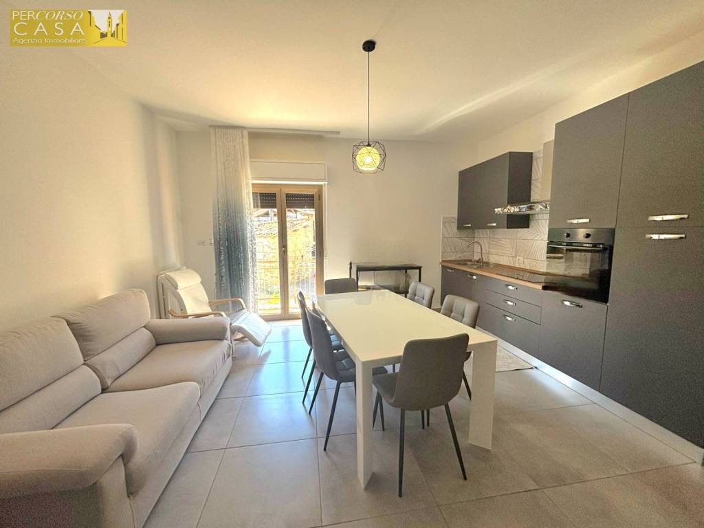 appartamento in vendita a Tossicia in zona Camerale