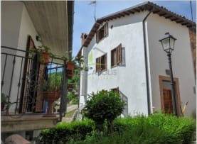 casa indipendente in vendita a Valle Castellana