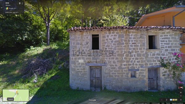 quadrivano in vendita a Valle Castellana in zona Valloni