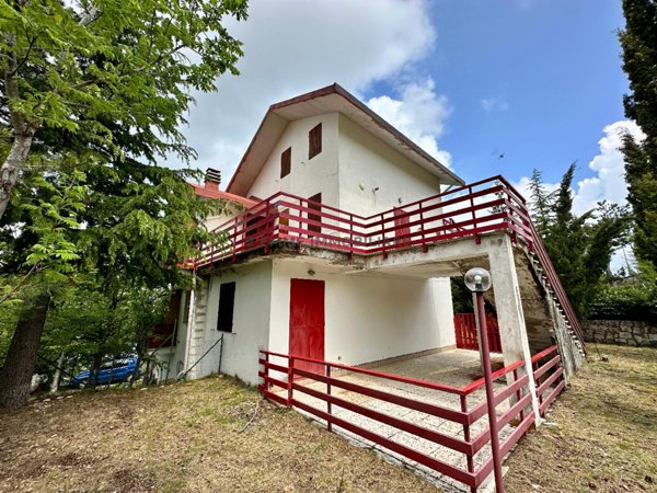 appartamento in vendita a Valle Castellana in zona San Giacomo