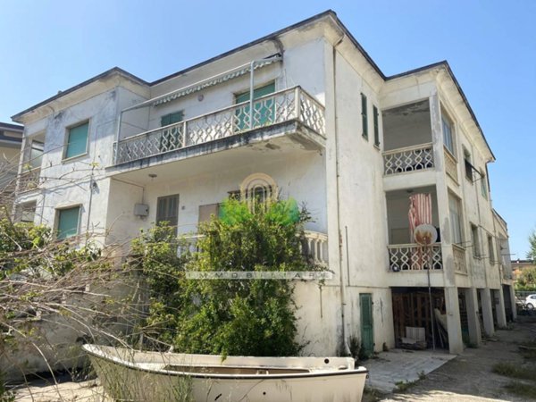 casa indipendente in vendita a Martinsicuro