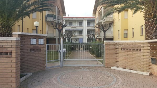 appartamento in vendita a Martinsicuro in zona Villa Rosa