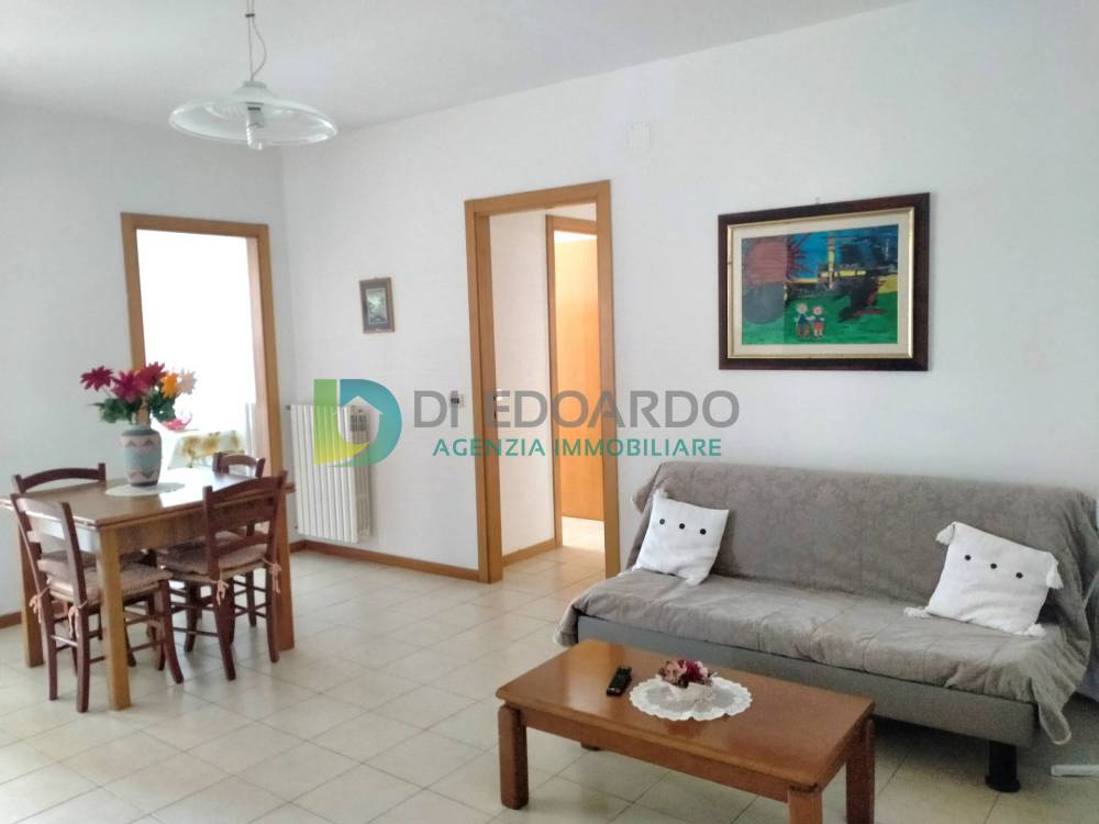 appartamento in vendita a Martinsicuro in zona Villa Rosa