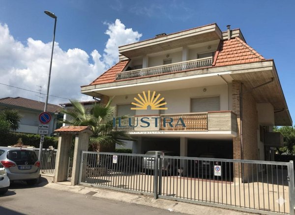 casa indipendente in vendita a Martinsicuro