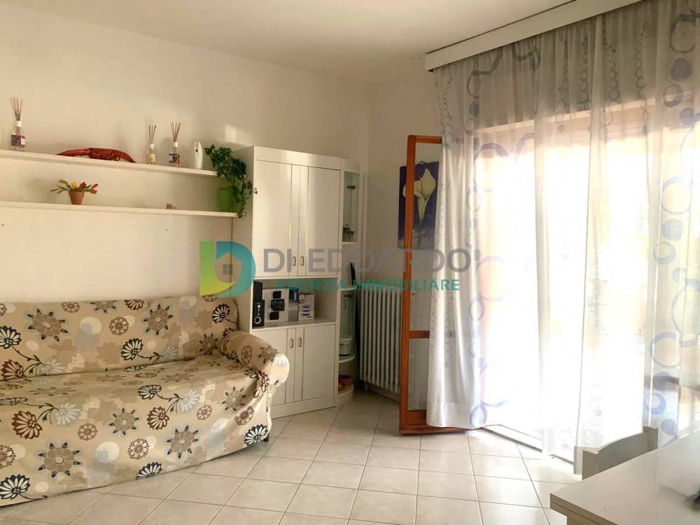 appartamento in vendita a Martinsicuro in zona Villa Rosa