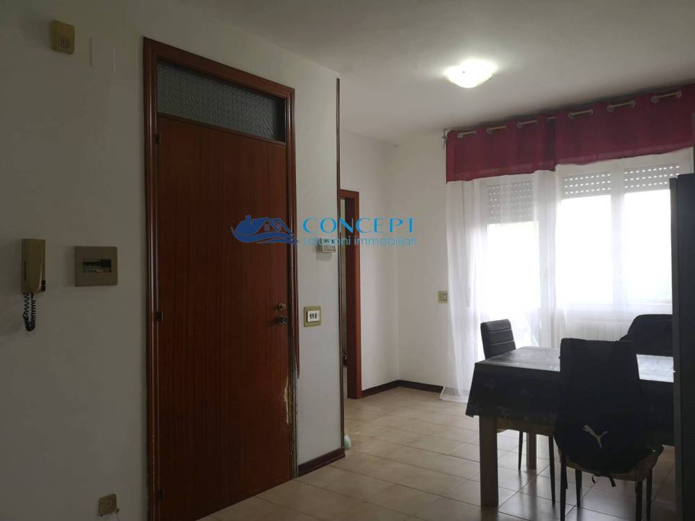 appartamento in vendita a Martinsicuro in zona Villa Rosa