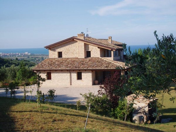 casa indipendente in vendita a Martinsicuro