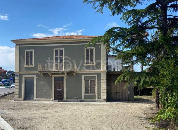 casa indipendente in vendita a Martinsicuro