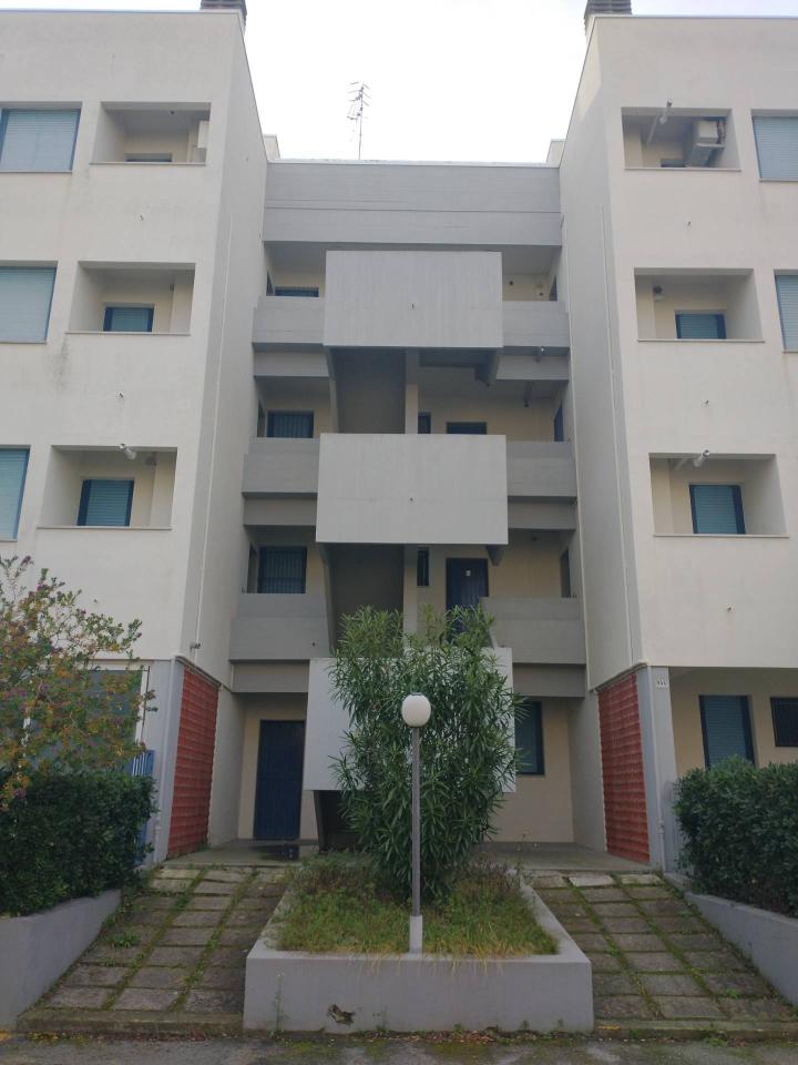 appartamento in vendita a Martinsicuro in zona Villa Rosa