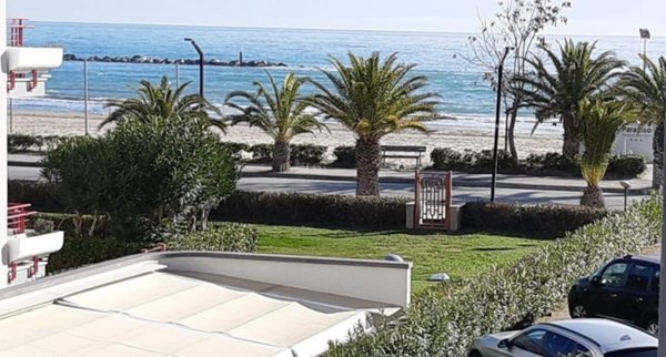 appartamento in vendita a Martinsicuro in zona Villa Rosa