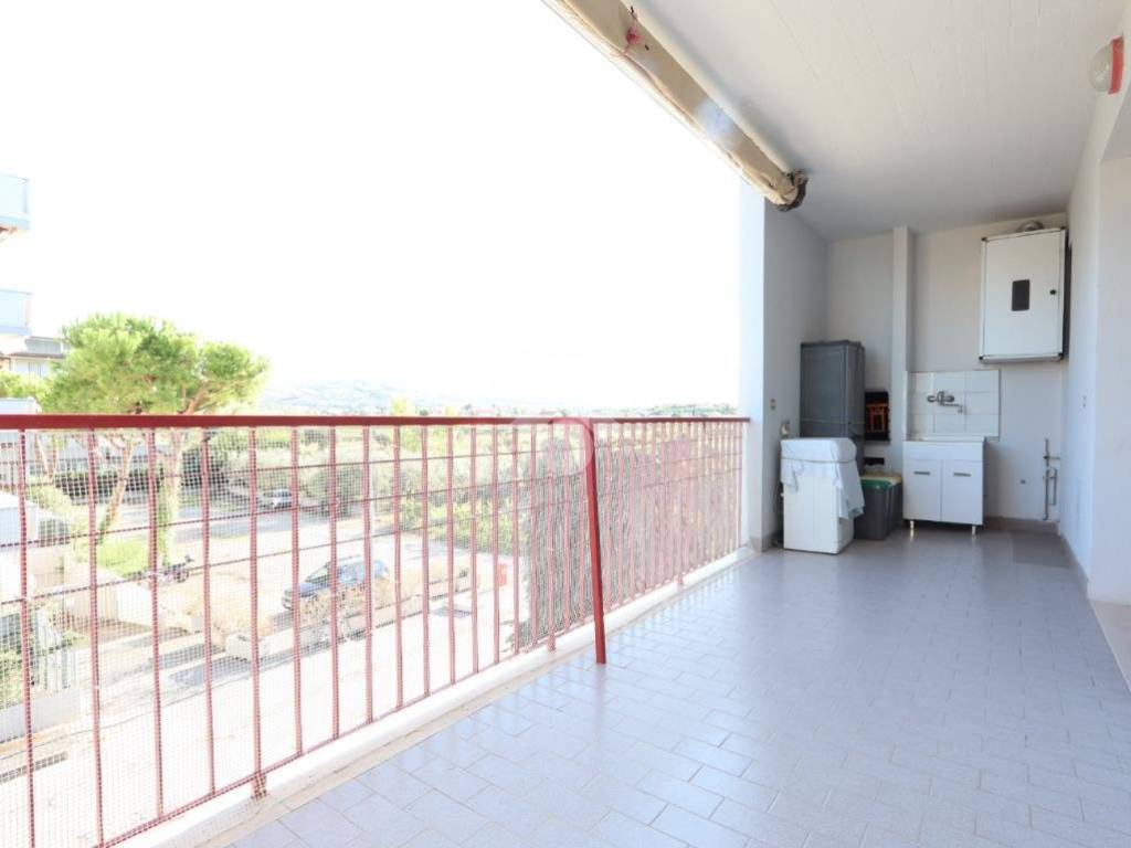 appartamento in vendita a Martinsicuro in zona Villa Rosa