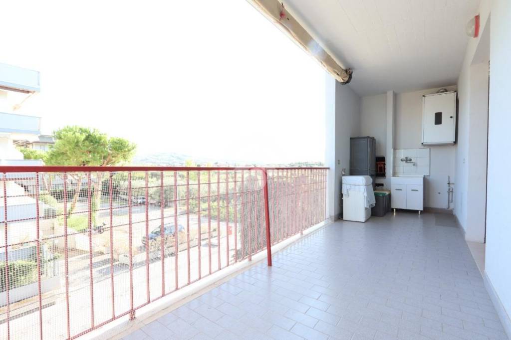 appartamento in vendita a Martinsicuro in zona Villa Rosa