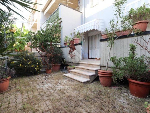 appartamento in vendita a Martinsicuro in zona Villa Rosa