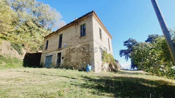 esavano in vendita a Martinsicuro