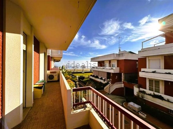 appartamento in vendita a Martinsicuro in zona Villa Rosa