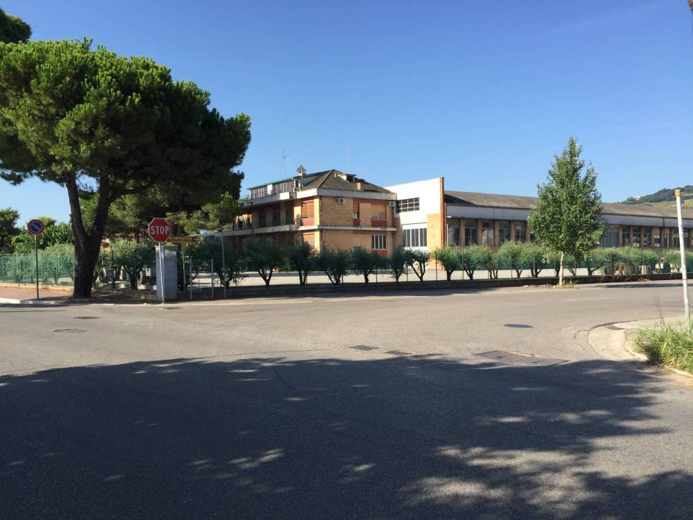 capannone in vendita a Martinsicuro