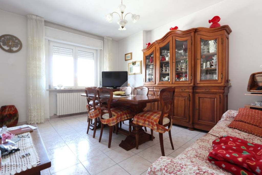 appartamento in vendita a Martinsicuro in zona Villa Rosa