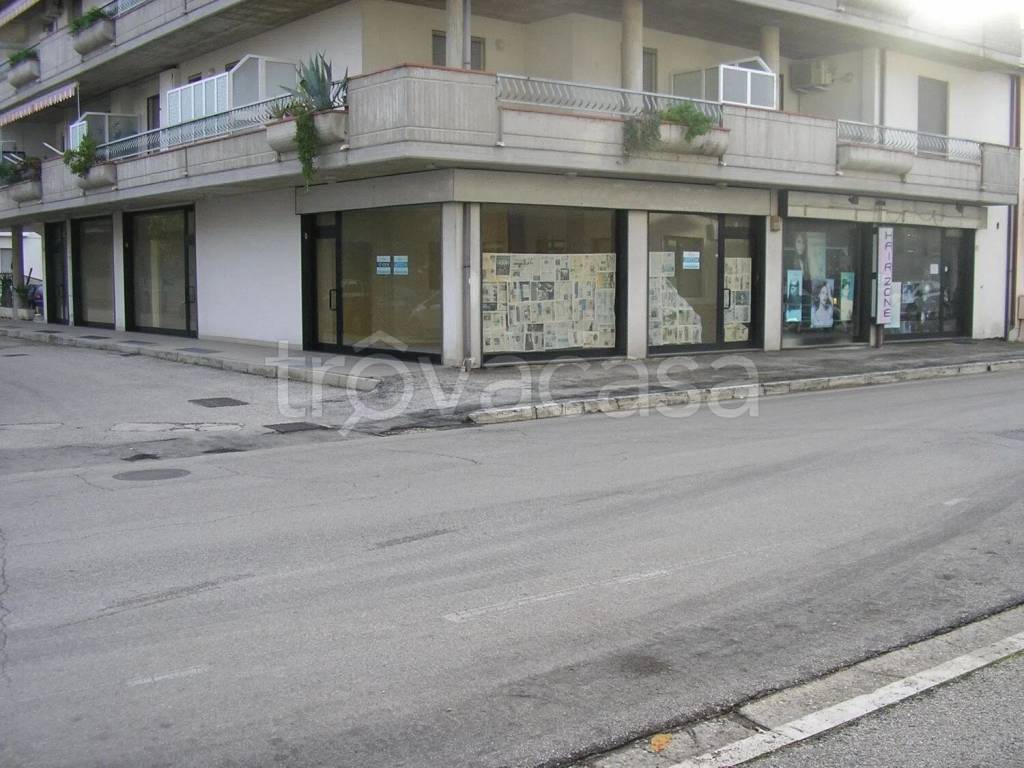 casa indipendente in vendita a Martinsicuro in zona Villa Rosa