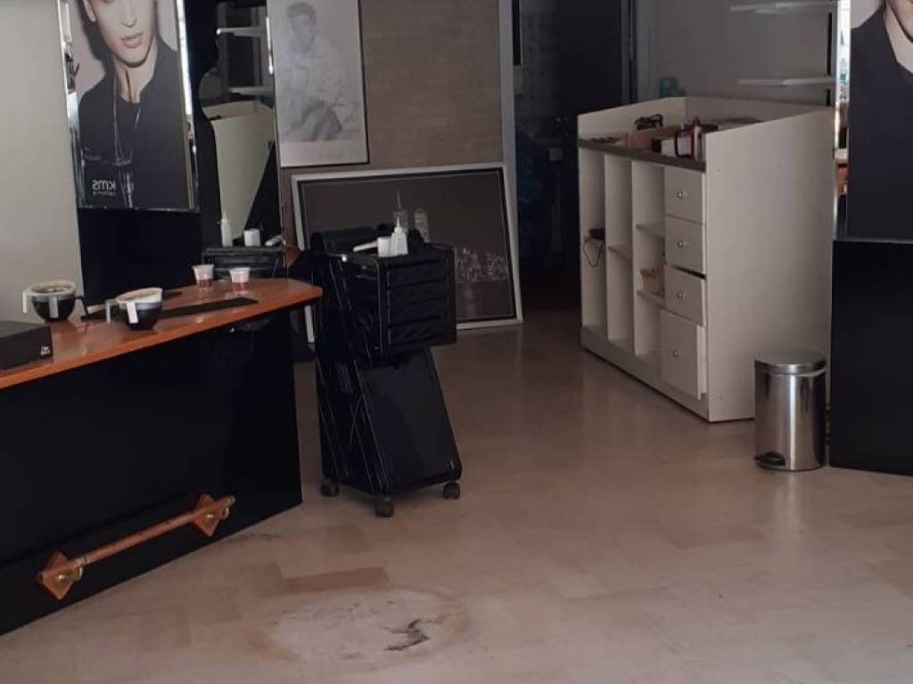 negozio in vendita a Martinsicuro