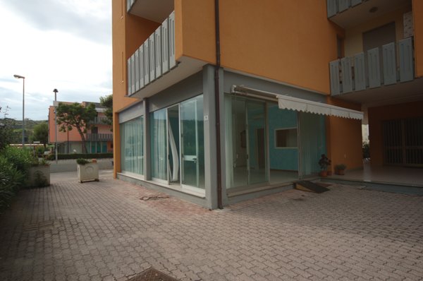 casa indipendente in vendita a Martinsicuro in zona Villa Rosa