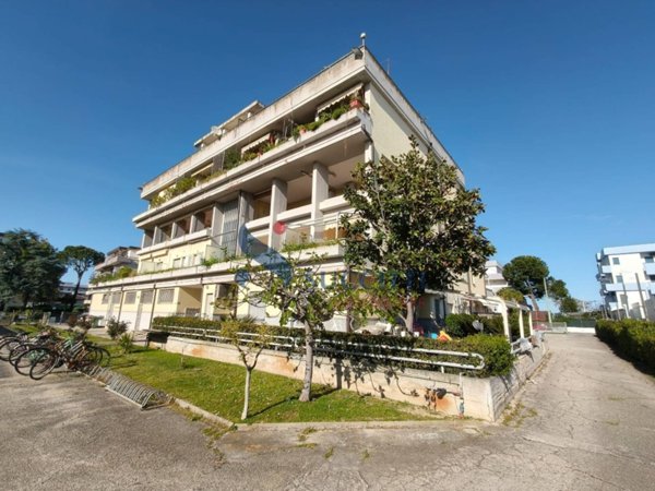 appartamento in vendita a Martinsicuro in zona Villa Rosa