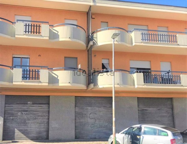 locale commerciale in vendita a Martinsicuro