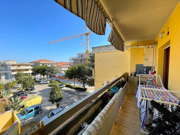 appartamento in vendita a Martinsicuro in zona Villa Rosa