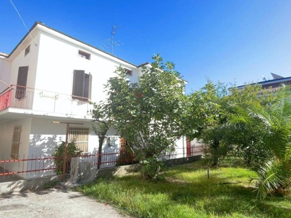 casa indipendente in vendita a Martinsicuro