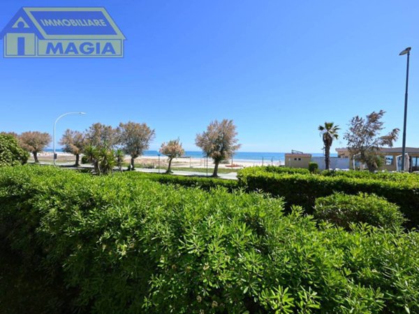 appartamento in vendita a Martinsicuro in zona Villa Rosa