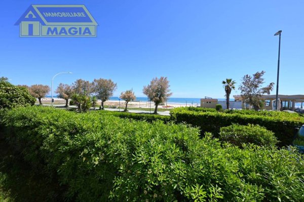 appartamento in vendita a Martinsicuro in zona Villa Rosa