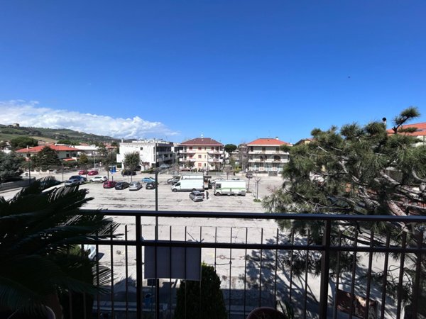 casa indipendente in vendita a Martinsicuro in zona Villa Rosa