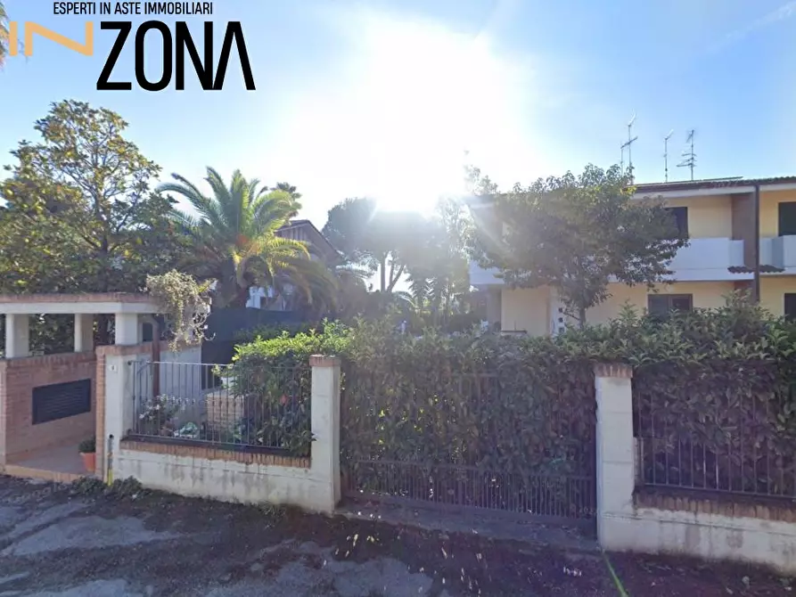 appartamento in vendita a Martinsicuro in zona Villa Rosa