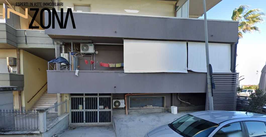 negozio in vendita a Martinsicuro