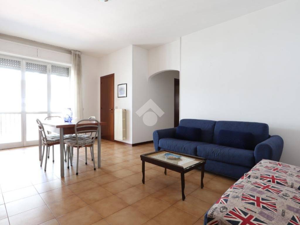 appartamento in vendita a Martinsicuro in zona Villa Rosa