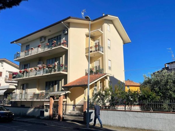appartamento in vendita a Martinsicuro in zona Villa Rosa