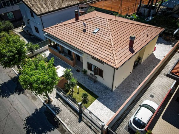 casa indipendente in vendita a Martinsicuro