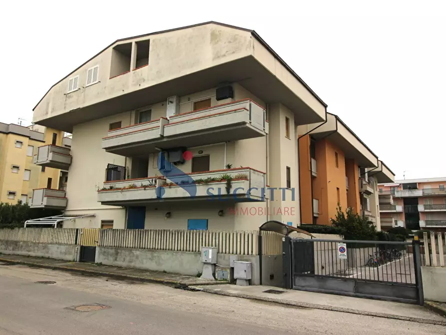 appartamento in vendita a Martinsicuro in zona Villa Rosa
