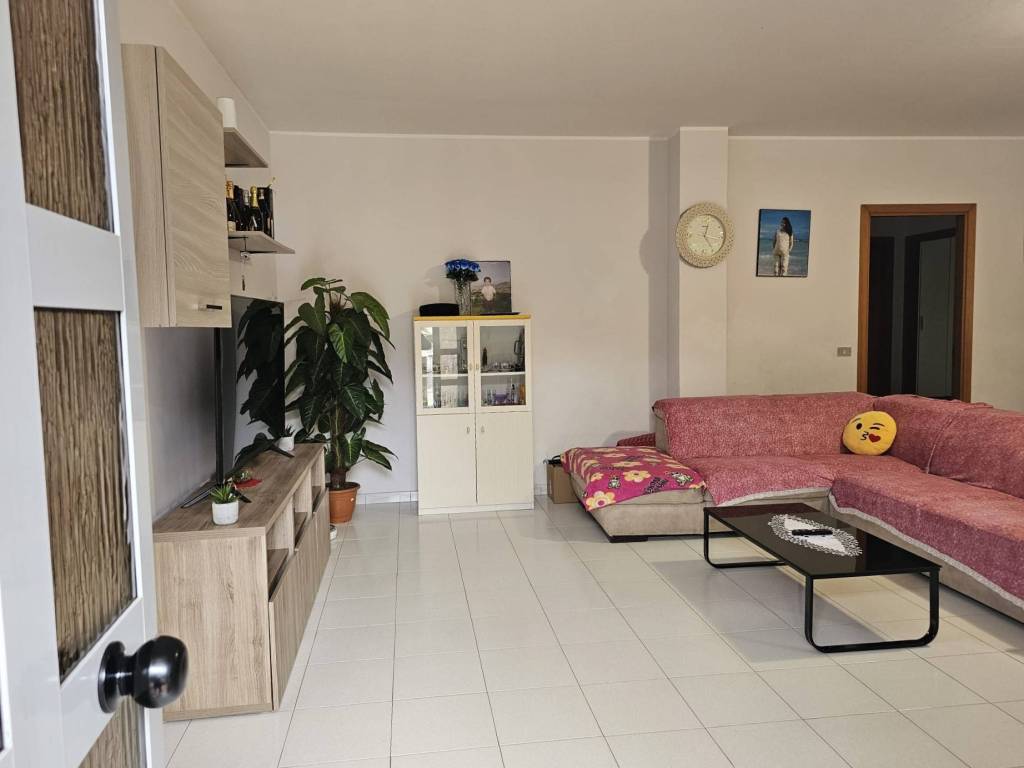appartamento in vendita a Martinsicuro in zona Villa Rosa