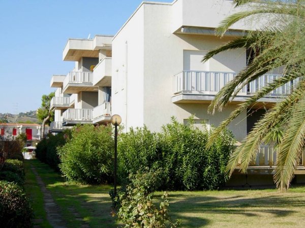 appartamento in vendita a Martinsicuro in zona Villa Rosa