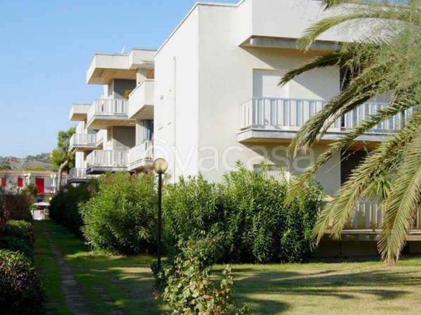 appartamento in vendita a Martinsicuro in zona Villa Rosa