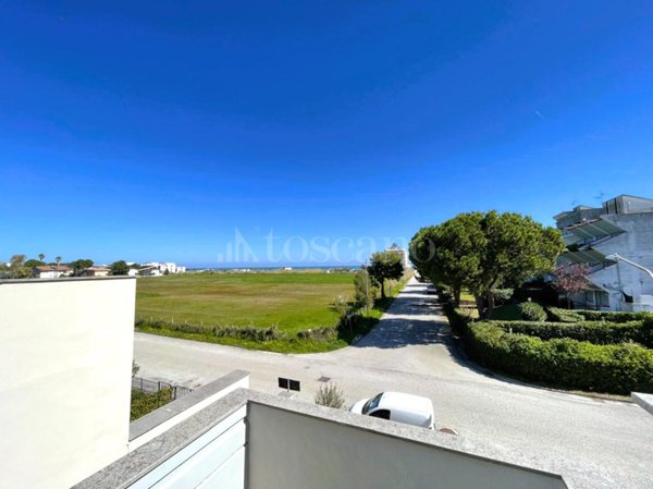casa indipendente in vendita a Martinsicuro in zona Villa Rosa