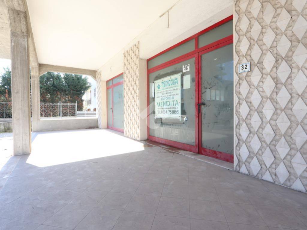 appartamento in vendita a Martinsicuro in zona Villa Rosa