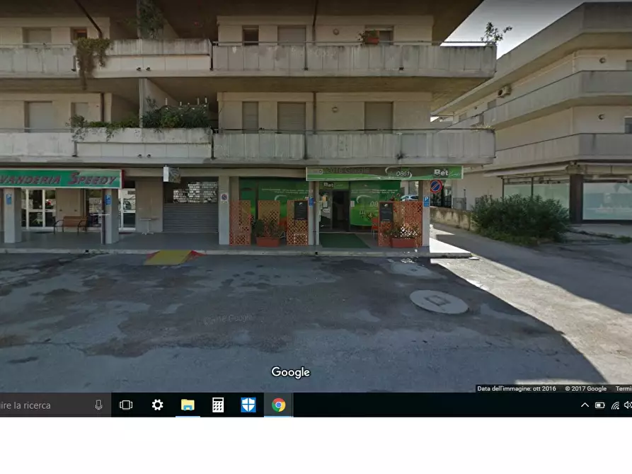locale commerciale in vendita a Martinsicuro