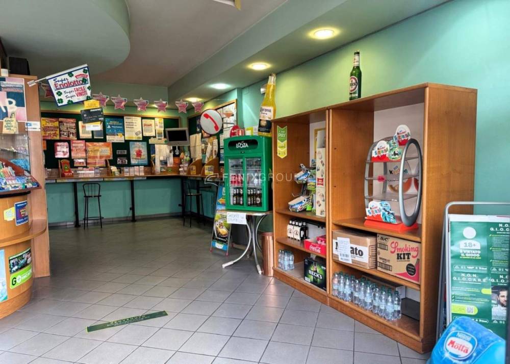 negozio in vendita a Martinsicuro