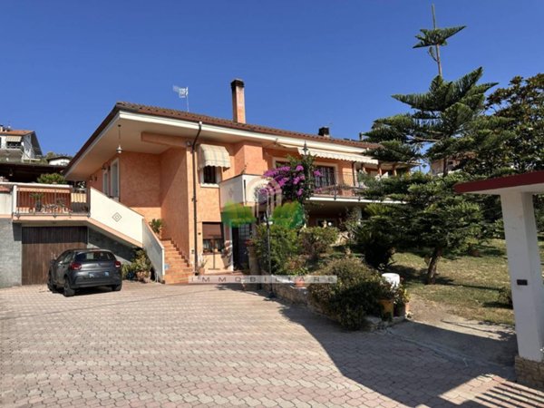 casa indipendente in vendita a Martinsicuro